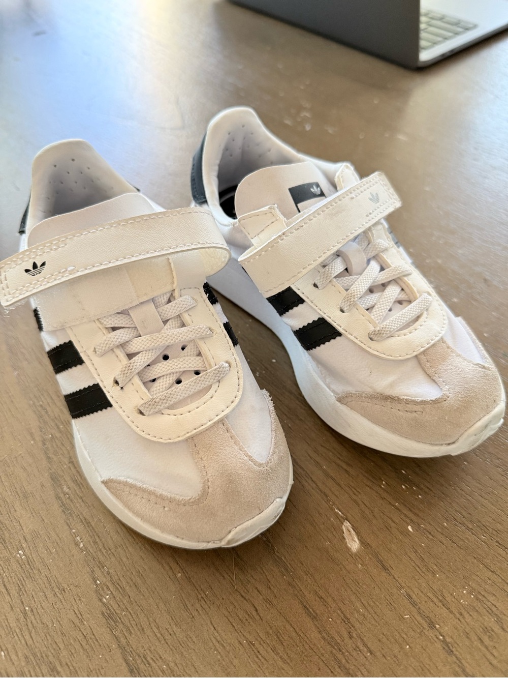 adidas Kids White & Black Velcro Retro Sneakersy raw